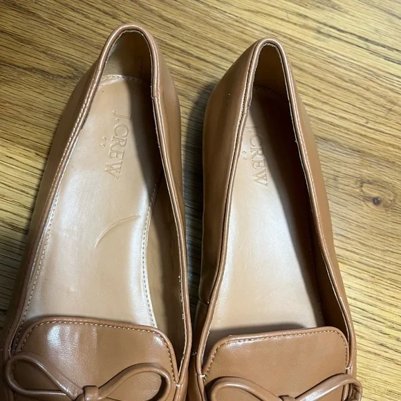J. Crew Women's Bow Tan Loafer Size 9 - Picture 3 of 8